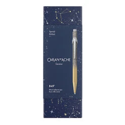 Caran D'Ache 849 Cosmic Blue Penna Sfera Dorata Edizione Speciale -Stilo Stile Negozio caran d ache 849 cosmic blue penna sfera dorata edizione speciale 2