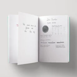 Color Traveler Hiroshima Oyster Silver Inchiostro 30 Ml 10 Color Traveler Hiroshima Oyster Silver Inchiostro 30 Ml -Stilo Stile Negozio color traveler hiroshima oyster silver inchiostro 30 ml 3