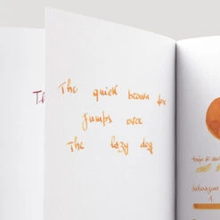 Diamine Guitar Honey Burst Inchiostro 30 Ml 10 Diamine Guitar Honey Burst Inchiostro 30 Ml -Stilo Stile Negozio diamine guitar honey burst inchiostro 30 ml 4