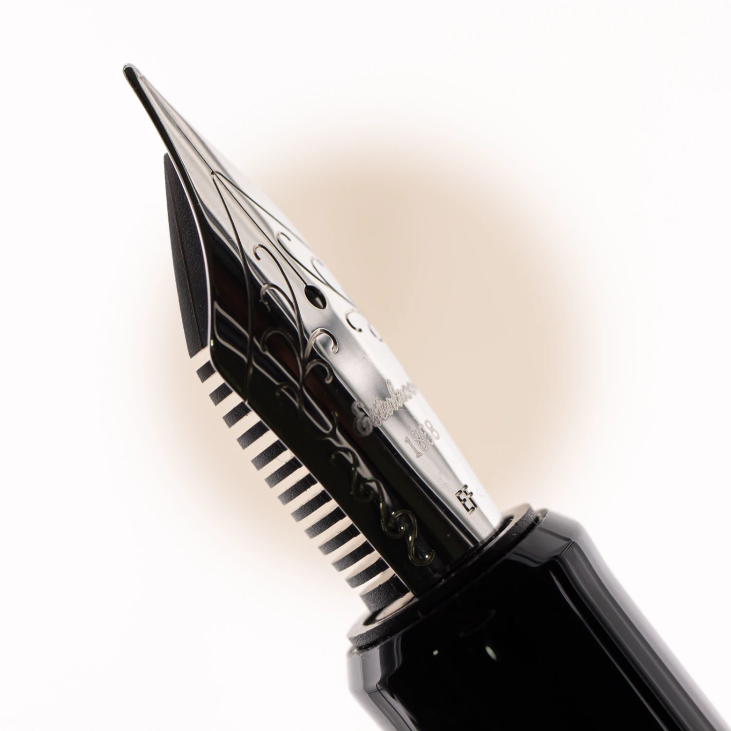 Esterbrook Estie Oversized Penna Stilografica Sea Glass & Rodio 4 Esterbrook Estie Oversized Penna Stilografica Sea Glass & Rodio - immagine 4