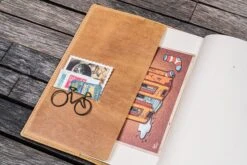 Galen Leather Cover A5 In Pelle Crazy Horse Honey Ochre 7 Galen Leather Cover A5 In Pelle Crazy Horse Honey Ochre -Stilo Stile Negozio galen leather cover a5 in pelle crazy horse honey ochre 2