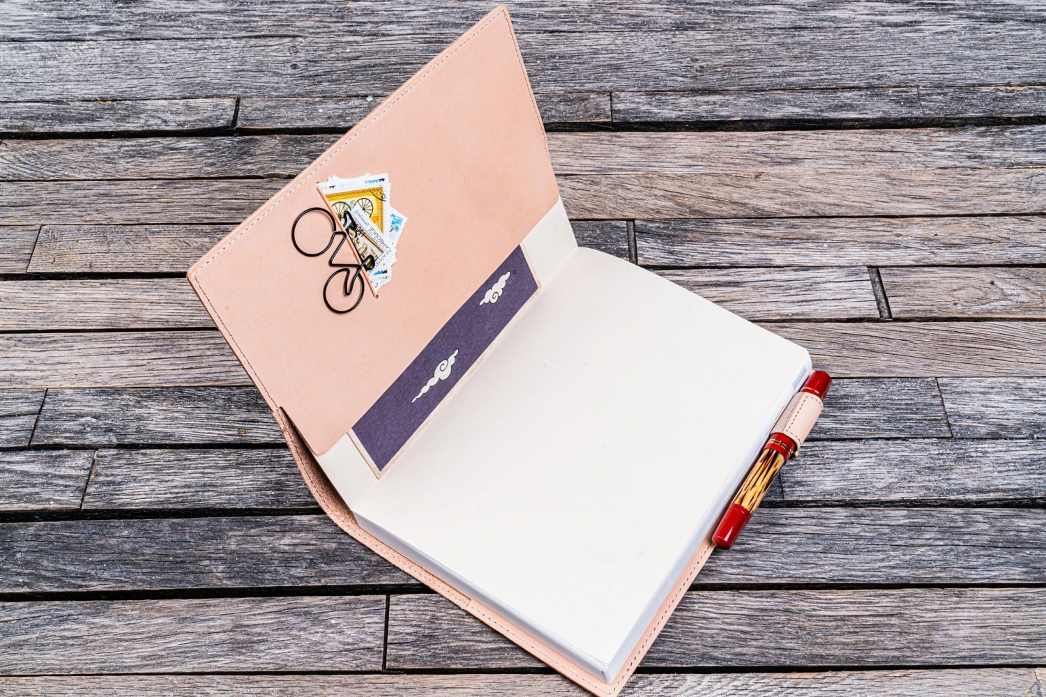 Galen Leather Cover A5 In Pelle Undyed 2 Galen Leather Cover A5 In Pelle Undyed - immagine 2