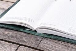 Galen Leather Cover A6 In Pelle Crazy Horse Forest Green -Stilo Stile Negozio galen leather cover a6 in pelle crazy horse forest green 2