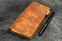 Galen Leather Cover Slim Hobonichi Weeks In Pelle Crazy Horse Brown -Stilo Stile Negozio galen leather cover slim hobonichi weeks in pelle crazy horse brown 4