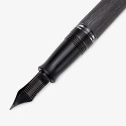 Gravitas Piston Penna Stilografica Carbon Black Edizione Limitata 12 Gravitas Piston Penna Stilografica Carbon Black Edizione Limitata -Stilo Stile Negozio gravitas piston penna stilografica carbon black 4