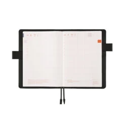 Hobonichi Leather: TS Basic - Black A5 [Cover Only] -Stilo Stile Negozio hobonichi leather ts basic black a5 cover only 1 4
