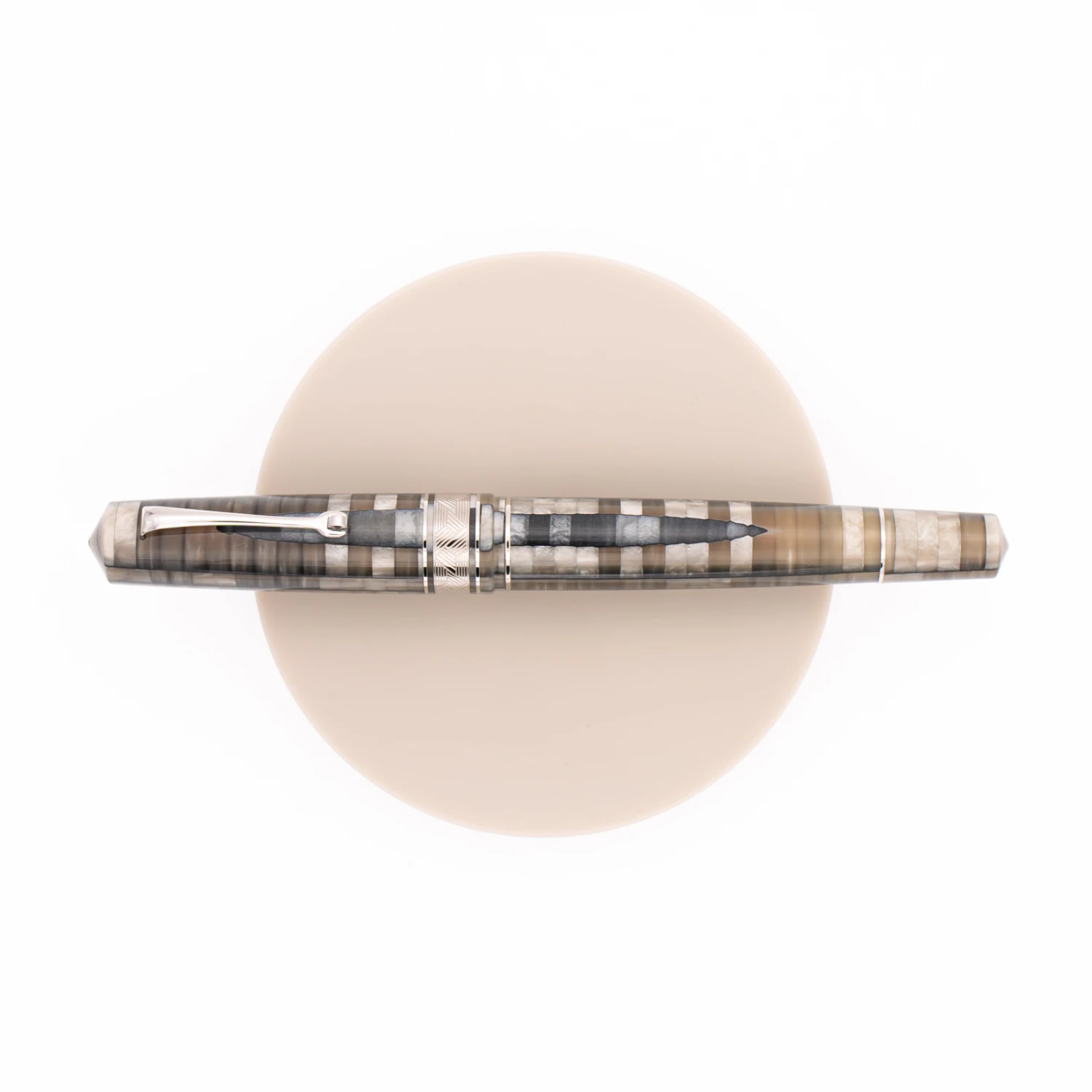 Leonardo Momento Zero Grande Mosaico Penna Stilografica Chiaroscuro & Rodio 3 Leonardo Momento Zero Grande Mosaico Penna Stilografica Chiaroscuro & Rodio - immagine 3