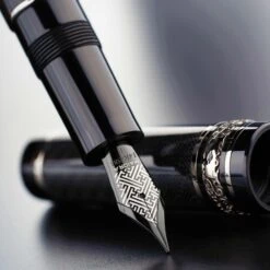 Maiora Alpha Penna Stilografica Dáidalos Edizione Limitata 9 Maiora Alpha Penna Stilografica Dáidalos Edizione Limitata -Stilo Stile Negozio maiora alpha penna stilografica daidalos edizione limitata 4