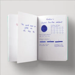 Noodler's X-Feather Blue Inchiostro 3 Oz 10 Noodler's X-Feather Blue Inchiostro 3 Oz -Stilo Stile Negozio noodler s x feather blue inchiostro 3 oz 3