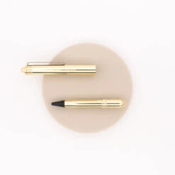 Traveler's Company Brass Penna Roller In Ottone