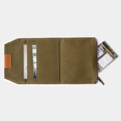 Traveler's Factory Cotton Zipper Case Passport Size Olive -Stilo Stile Negozio traveler s factory cotton zipper case passport size olive 4