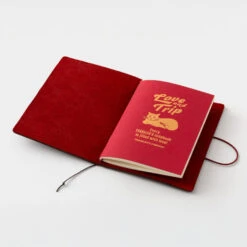 Traveler's Notebook Passport Size Love And Trip Red Edizione Limitata -Stilo Stile Negozio traveler s notebook passport size love and trip red edizione limitata 2