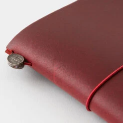 Traveler's Notebook Passport Size Love And Trip Red Edizione Limitata -Stilo Stile Negozio traveler s notebook passport size love and trip red edizione limitata 3