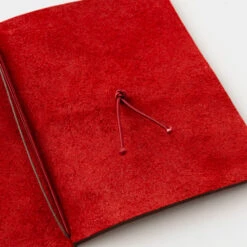 Traveler's Notebook Passport Size Love And Trip Red Edizione Limitata -Stilo Stile Negozio traveler s notebook passport size love and trip red edizione limitata 5