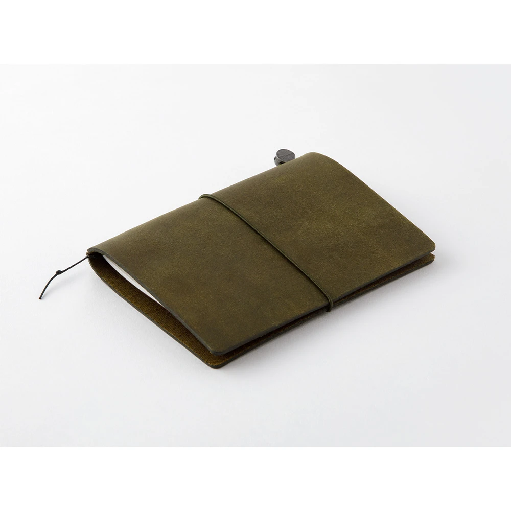 Traveler's Notebook Passport Size Olive 2 Traveler's Notebook Passport Size Olive - immagine 2